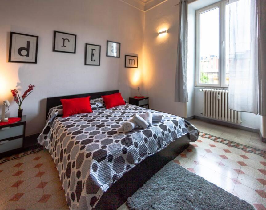 Appartamento Red House Ostiense Historic Building Roma Esterno foto